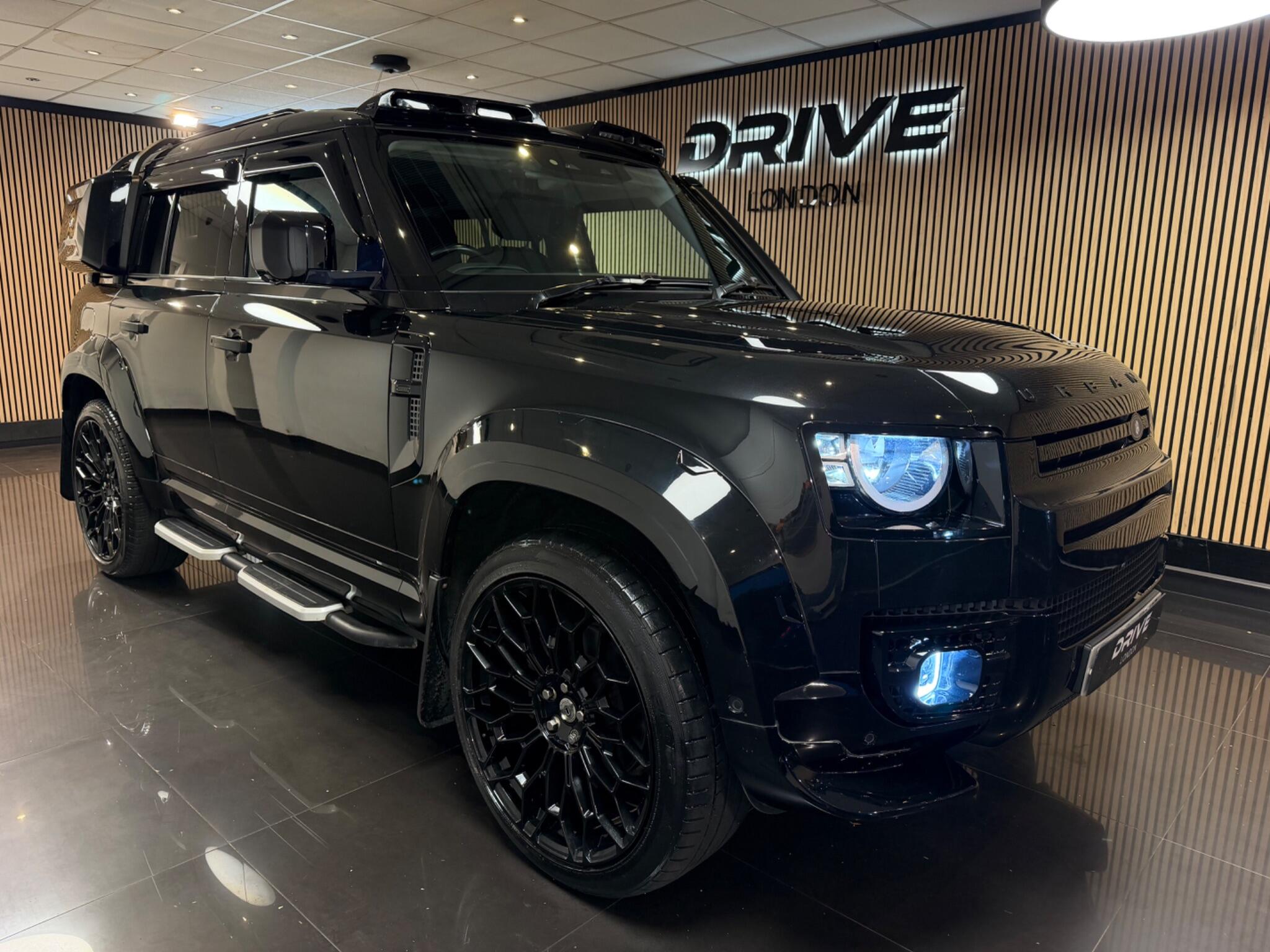 Land Rover Defender 110